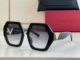 Picture of Valentino Sunglasses _SKUfw52367632fw